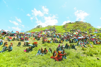 盛夏囊谦欢快的歌 _地方频道 _光明网