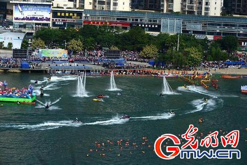 柳州国际水上狂欢节开幕