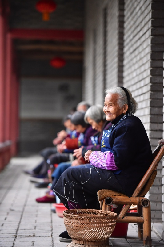 江西新余:夏布编织百姓幸福生活