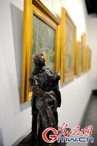 “冰雪之约·俄罗斯油画雕塑展”开展 “冰雪之约·俄罗斯油画雕塑展”开展