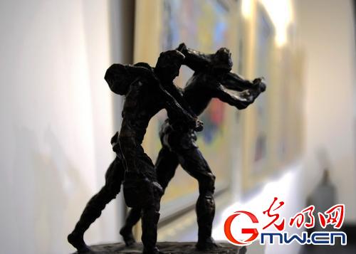 “冰雪之约·俄罗斯油画雕塑展”开展 “冰雪之约·俄罗斯油画雕塑展”开展