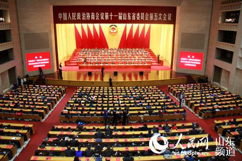 山东省政协十一届五次会议闭幕 刘伟主持