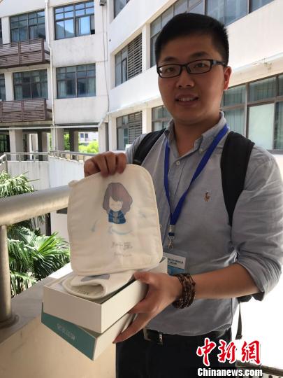 织类高校创客齐聚东华拼创意 会说话的毛巾拔