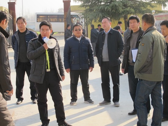 精准扶贫﹕河南高白玉村上演射狼英雄传