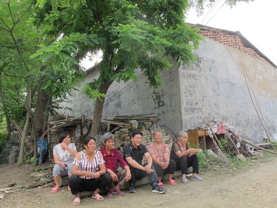 精准扶贫﹕河南高白玉村上演射狼英雄传