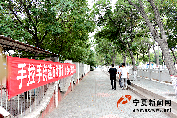 邂逅红果子的那片绿