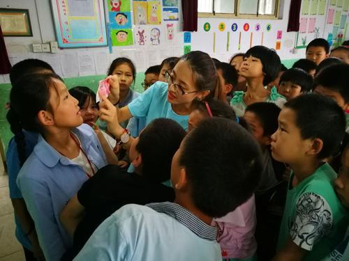 河北金融学院开展社会实践爱心支教活动