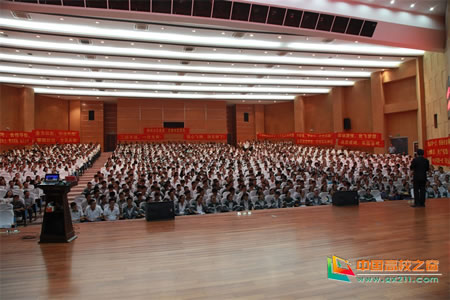 江苏省南水中学举行2018届高三高考励志演讲