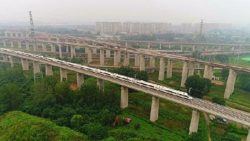 郑州铁路局将启用新列车运行图 到南昌仅需5小