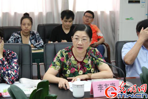 重庆教育学者谈文化传承﹕应该加强对教师传统