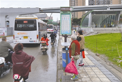 成都公交明年将可二维码移动支付 3线路下周起