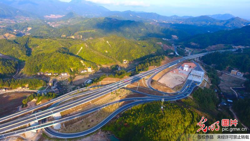 2019泉州各县经济_泉州县域经济发展巡礼 泉州台商投资区(3)