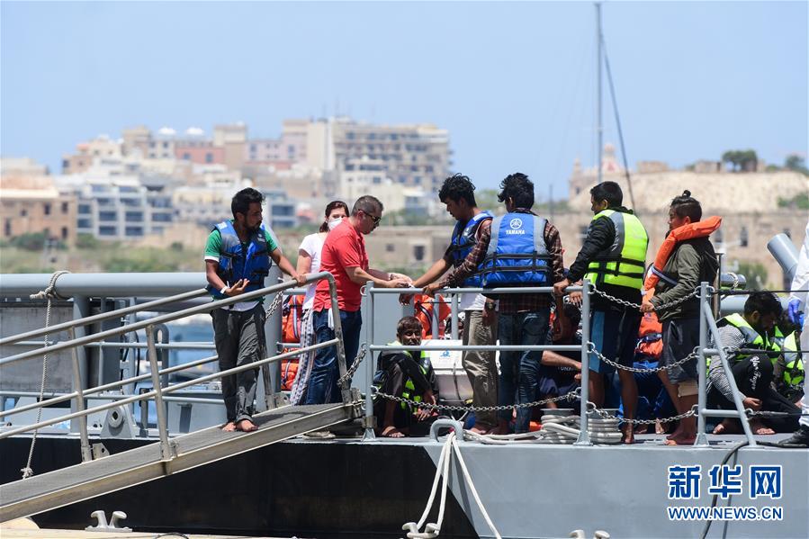 任学锋：真抓实干推动脱贫攻坚各项工作落地落实