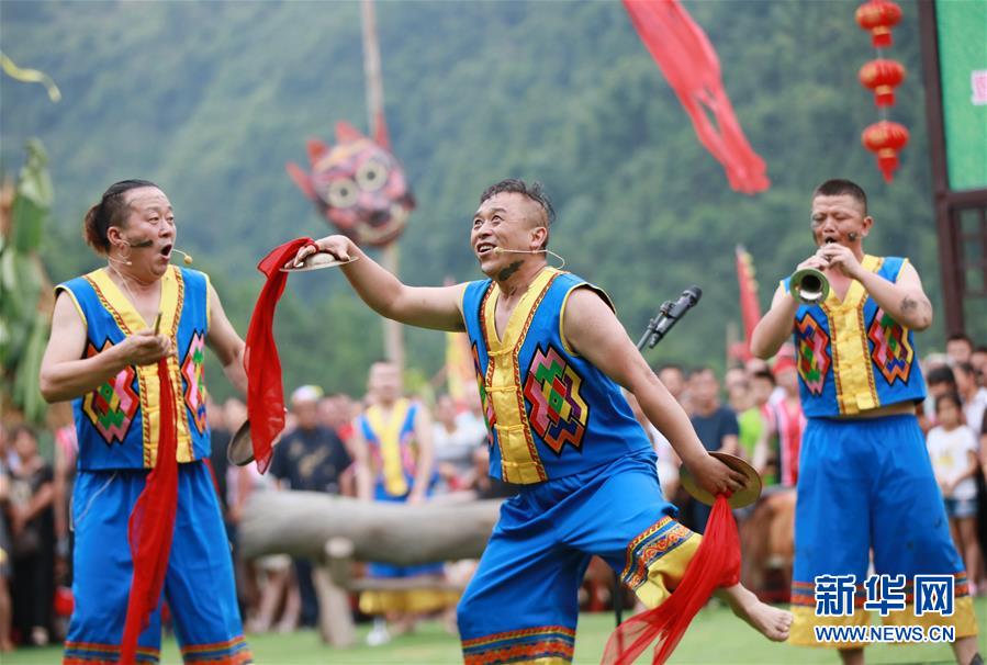 重庆市首次举办全国击剑赛事 全国500余名击剑高手决战忠县