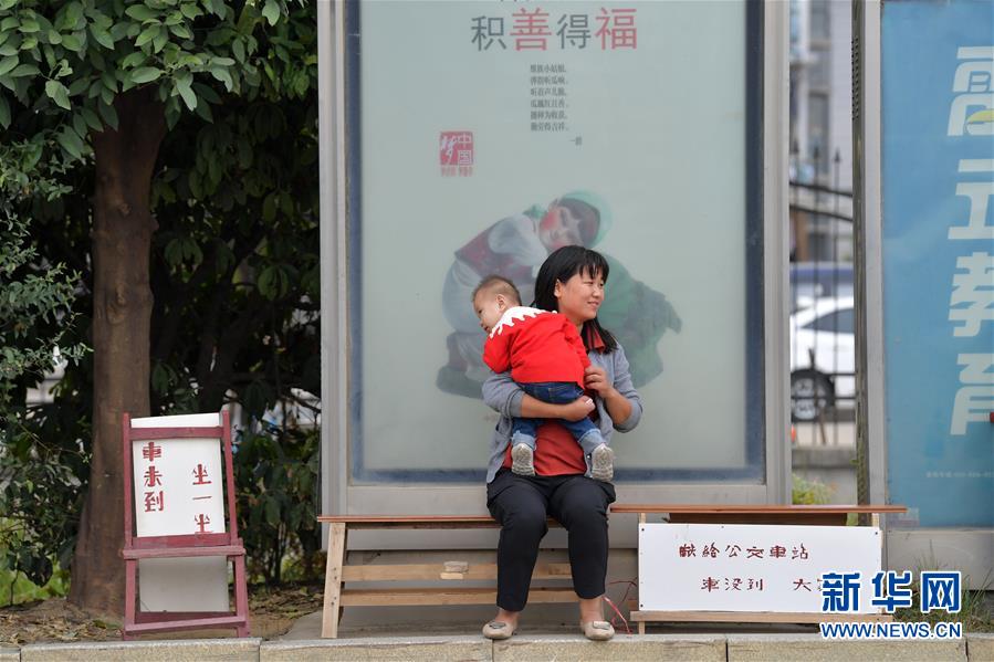 世界名校龙舟队海河竞渡 共庆“百年南开”