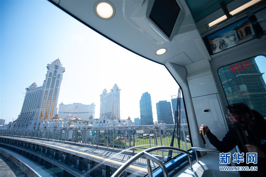 内蒙古科左后旗境内一大客车侧翻 53名伤者生命体征平稳（最新发布）