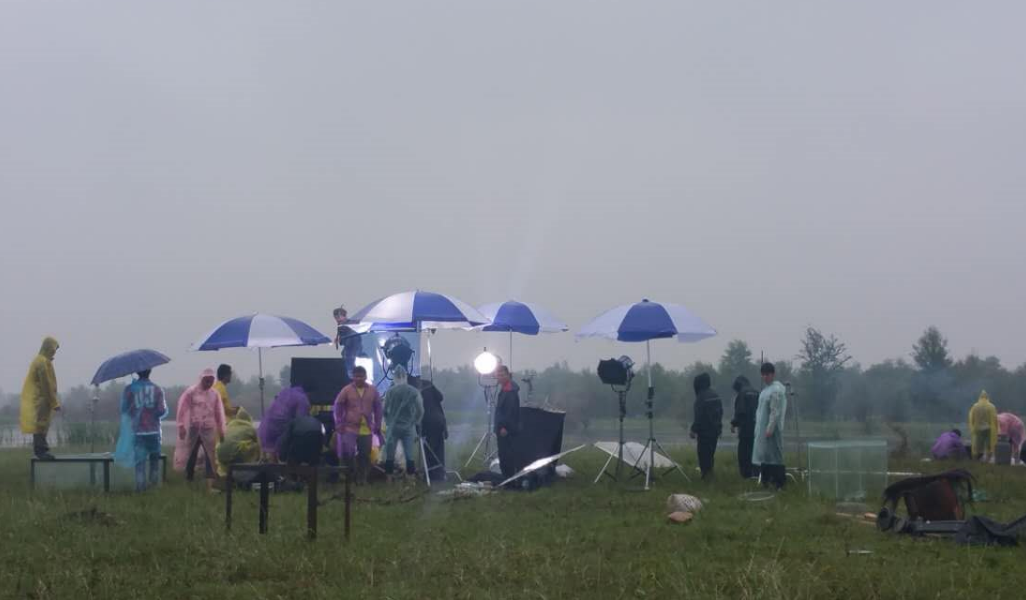 开学第一课《金色鱼钩》铭记历史 传承精神