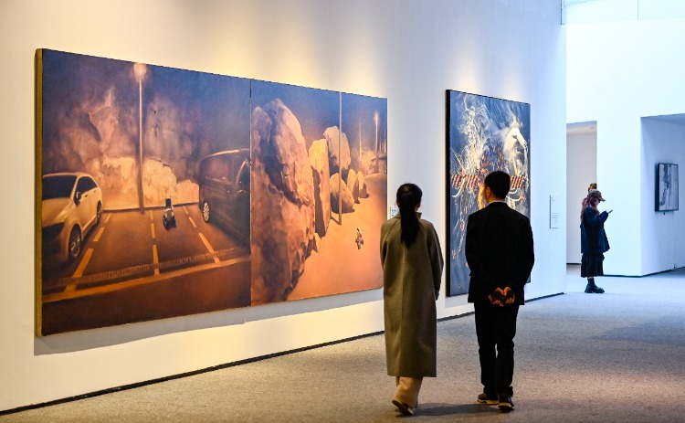 看跨时空艺术对话，“比邻共潮生：中国与东南亚艺术邀请展”启幕