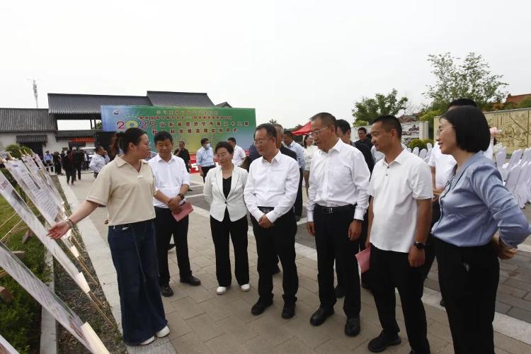 山东省暨济宁市第二十二届社会科学普及周启动仪式在微山县举行 山东省暨济宁市第二十二届社会科学普及周启动仪式在微山县举行