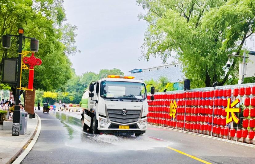 八达岭“清凉三重奏”应对酷暑挑战 全方位护航游客暑期畅游
