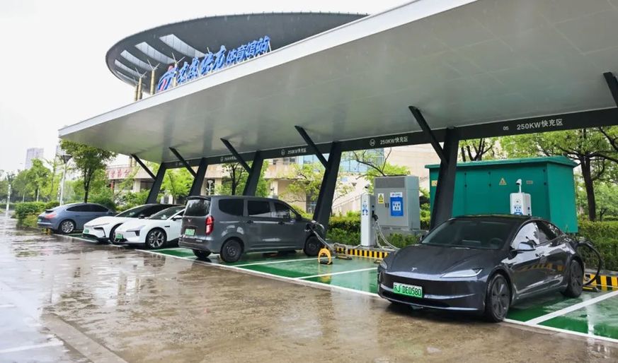 江苏东台交投集团：“超充一张网”正式上线 绿色出行更便捷