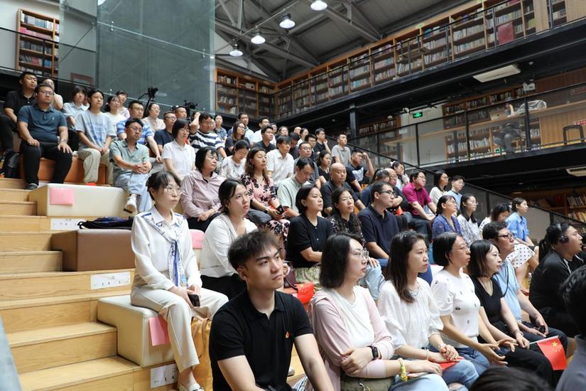 北京市西城区举行“强国复兴有我”第十二届“书香机关”读书分享会
