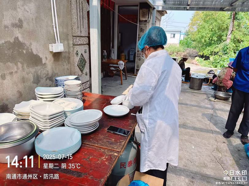 南通市通州区市场监管局刘桥分局开展农家宴交叉检查行动