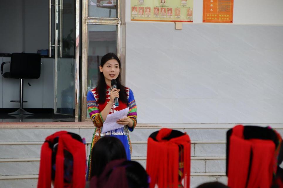 重庆大学公管硕博服务团以青春之力架起民族交融连心桥