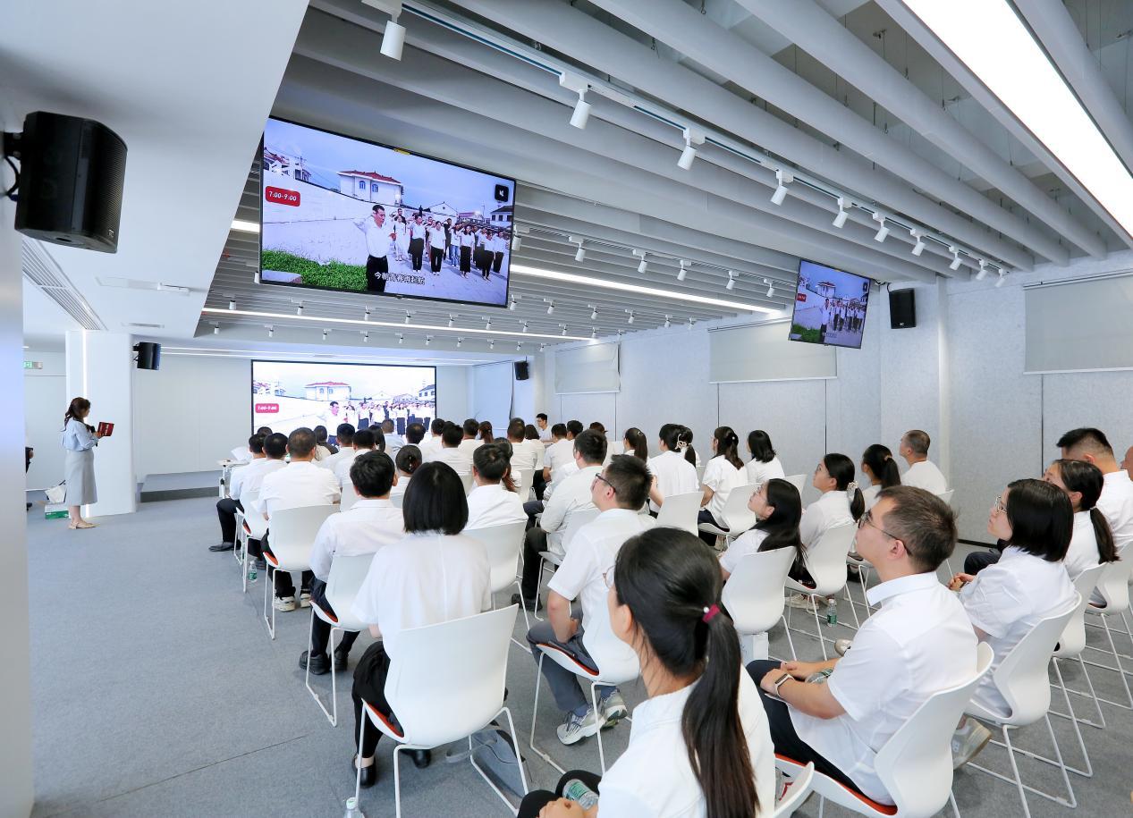 江苏阳澄湖镇：解题砺尖兵 比拼练技能