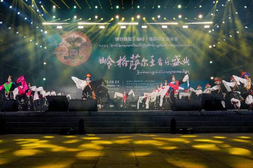 四川甘孜德格县：以文化交流促多民族交融