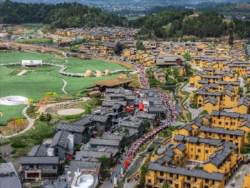 “继光之路”半程马拉松10月19日在四川中江开跑