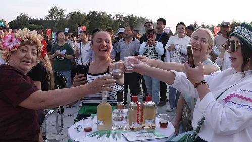 “邛崃酿造”闪耀英国伦敦