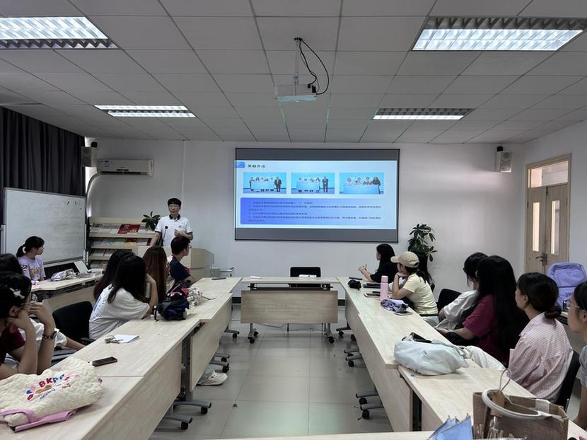 广州城市理工学院国际商学院在全国高校商业精英挑战赛中斩获佳绩