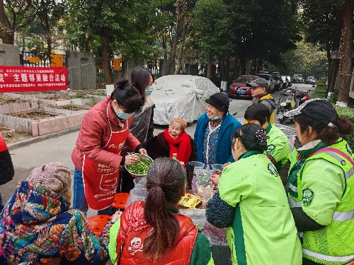 成都高新区桂溪街道：“饺子”为媒促社区和谐