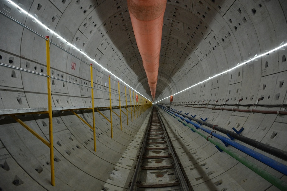 千米穿湖！无锡地铁5号线挑战“豆腐中掘进”，毫米级沉降守护蠡湖生态