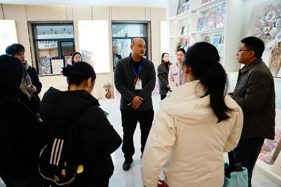 以清洁能源托举新型工业化：贵州毕节推动能源产业安全高效发展