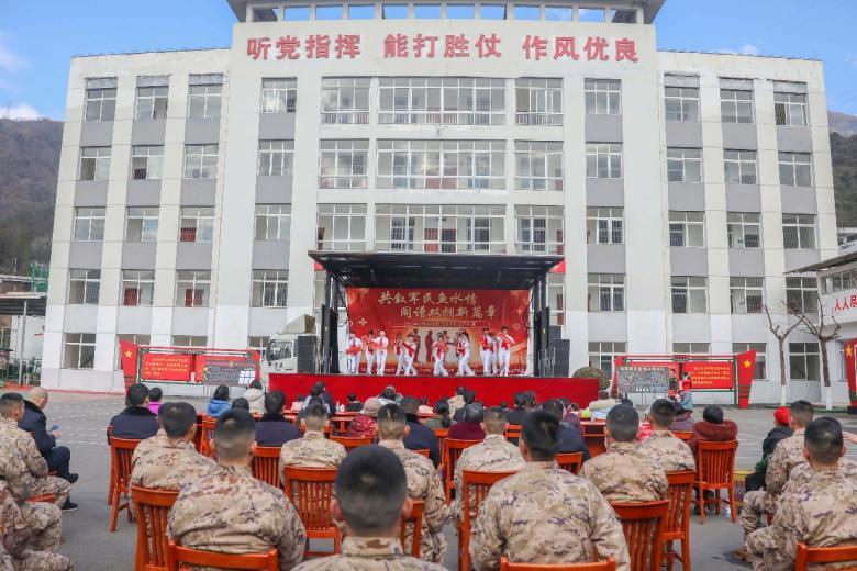 迎新春 话双拥 重庆“四进军营”搭建军民连心桥