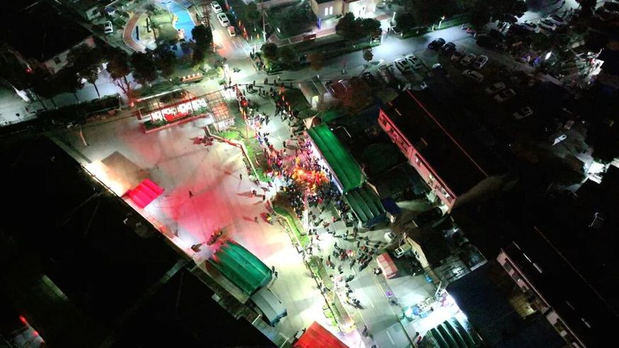 我在北岸过大年 | 江苏南京江北新区长芦方巷闹元宵：“走北”民俗焕新彩，万家灯火共团圆