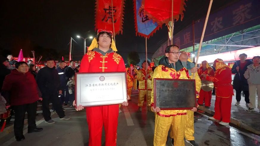 我在北岸过大年 | 江苏南京江北新区长芦方巷闹元宵：“走北”民俗焕新彩，万家灯火共团圆