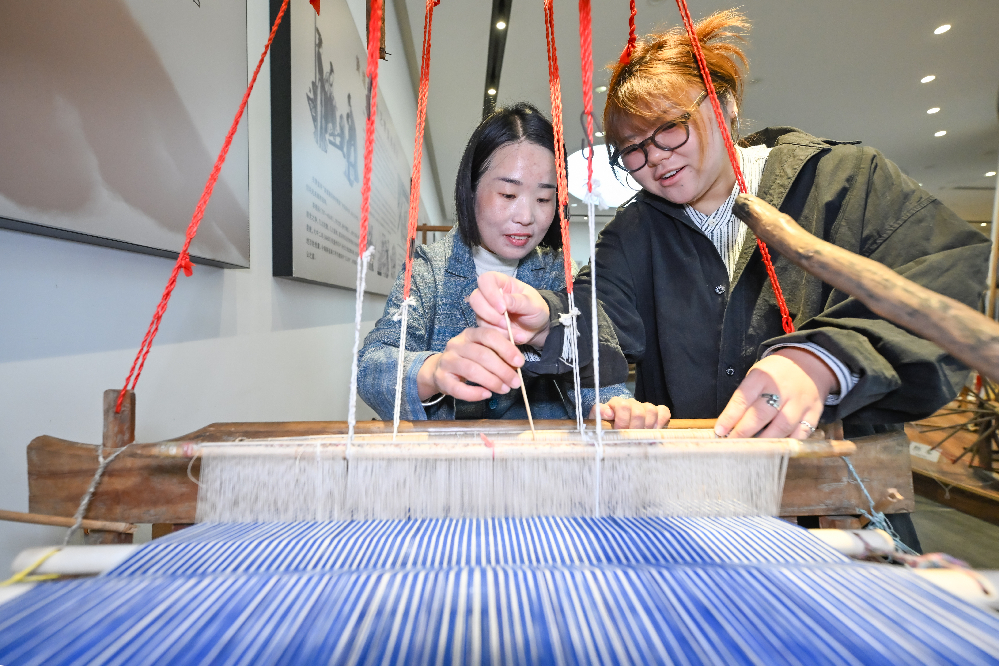 非遗工坊促增收