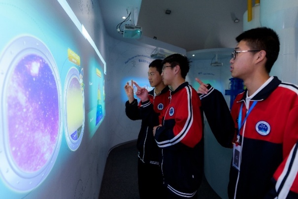 河北赞皇学子赴港研学 探寻新质生产力与厚植家国情怀