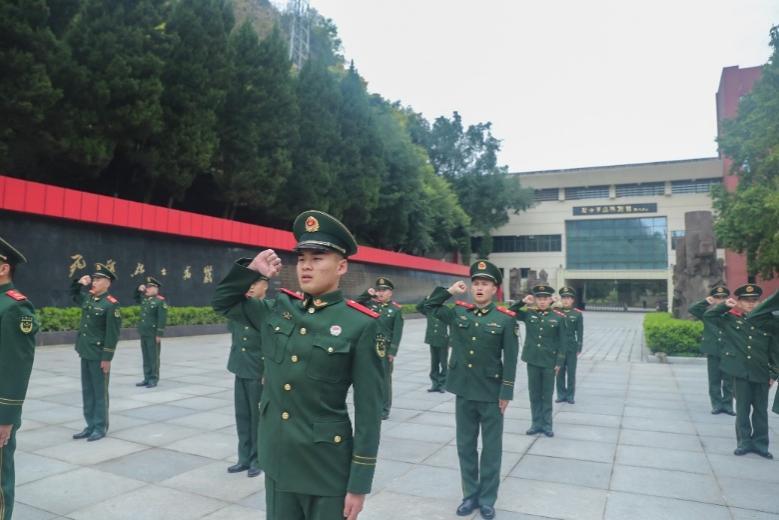 武警重庆总队执勤第三支队：清明寄哀思，山河念忠魂