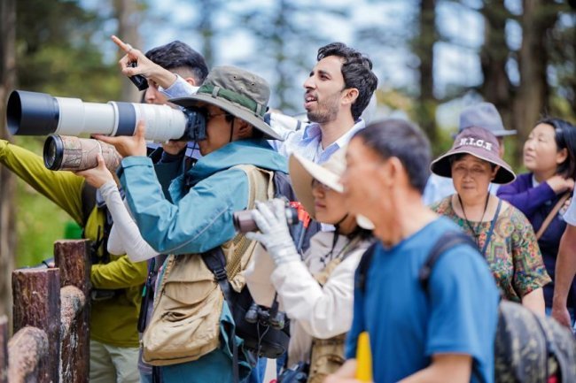 “春假+清明”双假连休！瓦屋山景区放大招 “全员免门票+亲子奖牌不限量”燃动春日文旅热潮