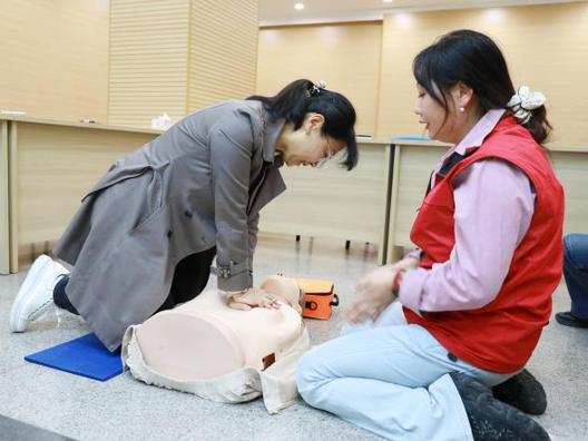 让“身边人”成为“生命守护人”