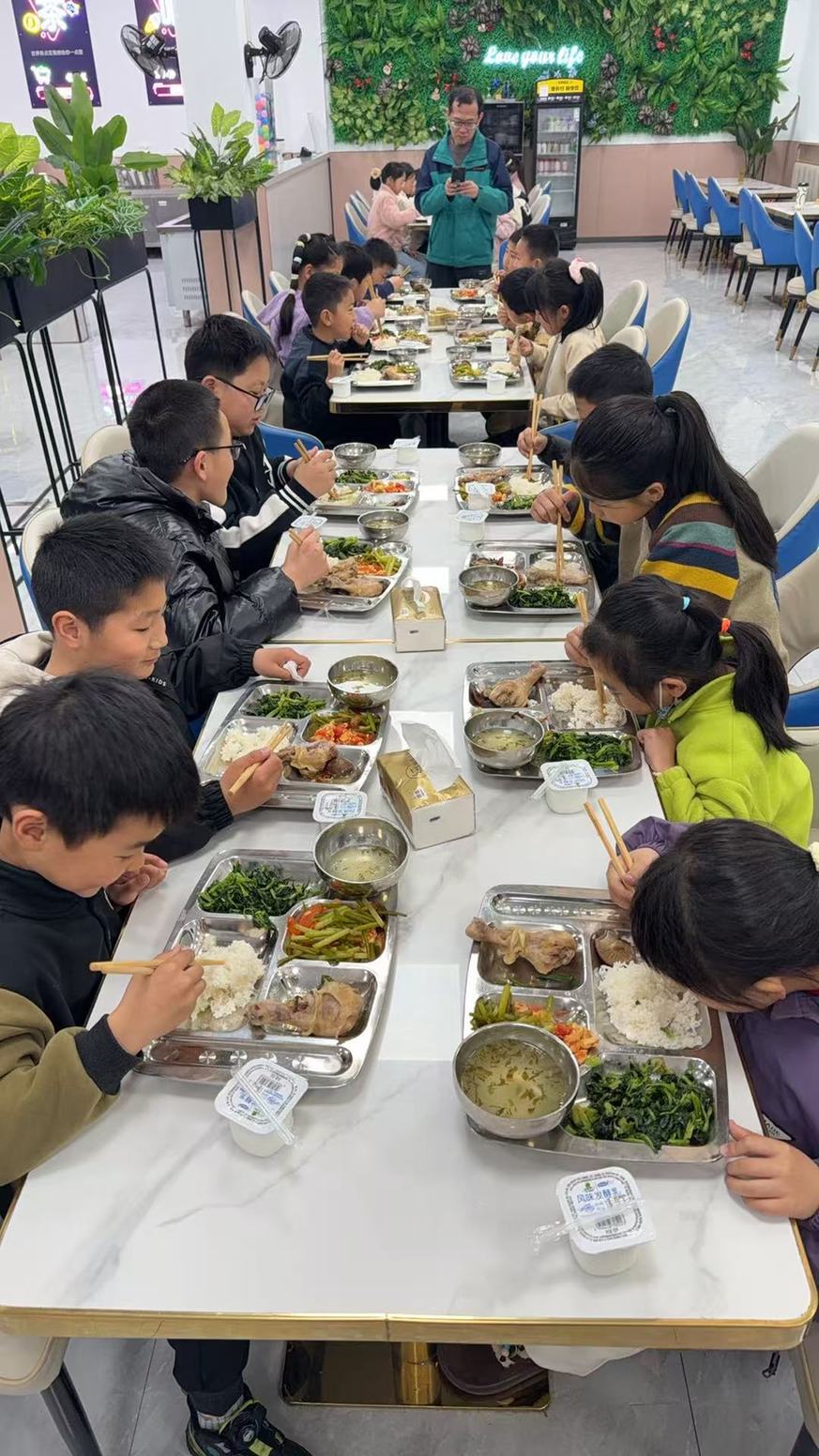 江苏宜兴市总工会开展“工娃小家”托管班助力首个春假落地