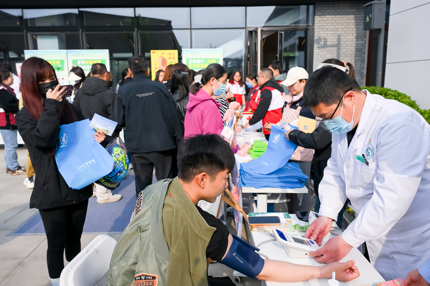 北京市“健康科普行—万场健康知识讲座”暨“2026健康乡村行”启动