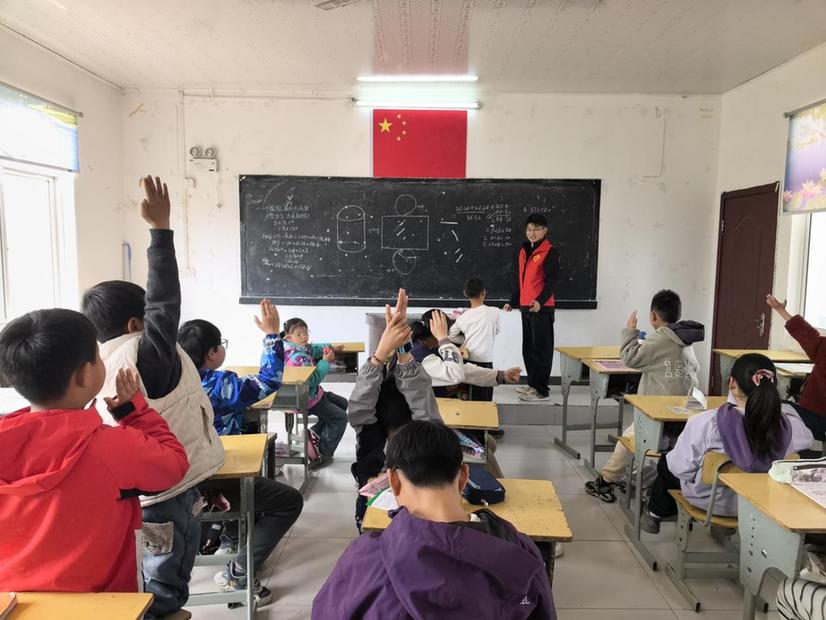 巢湖学院机械工程学院：十四载接力情暖童心，七彩课堂筑梦成长
