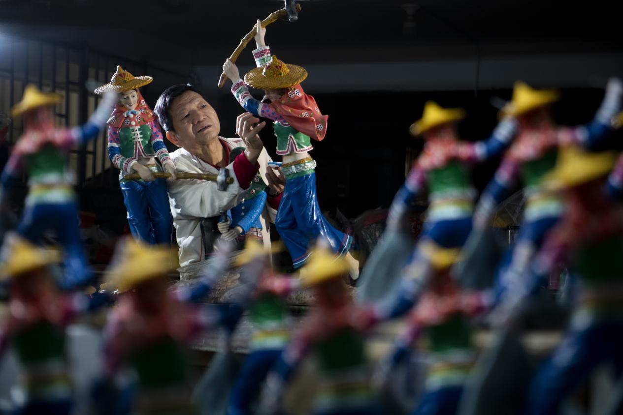 五十载雕艺守初心 一刀一凿传惠女风骨