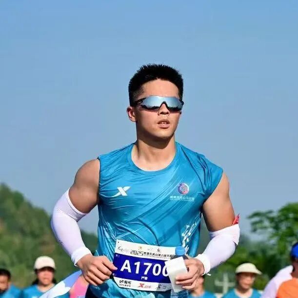 从灵山胜境到七里风光堤：这场国家级10公里精英赛让世界看见马山的“运动基因”