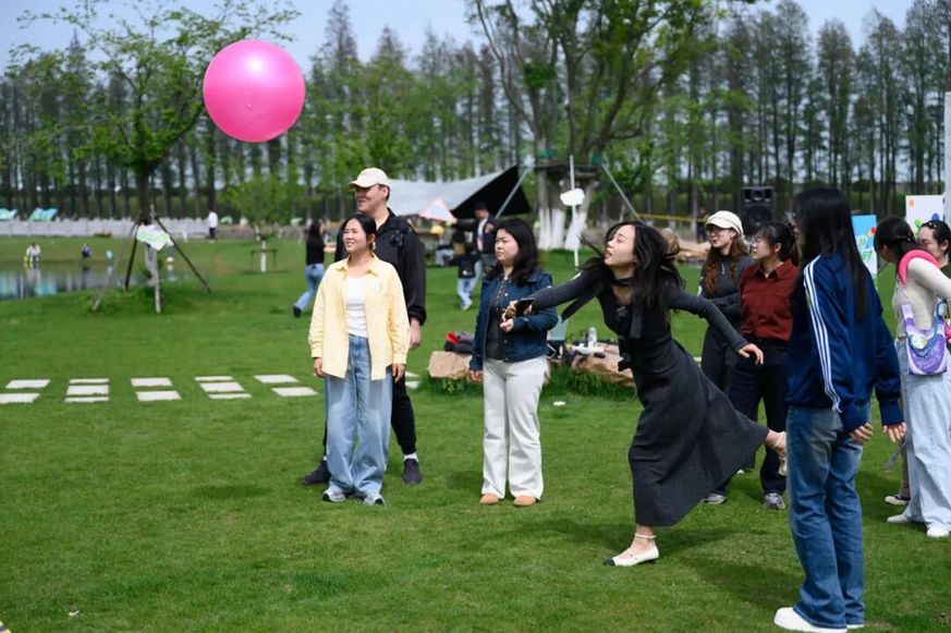 江苏宜兴：“宜见卿心・沐春而行”活动温情落幕